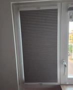 Nieuw lichtgrijs plissé gordijn top down bottom up, Minder dan 50 cm, Nieuw, Ophalen of Verzenden, Minder dan 100 cm