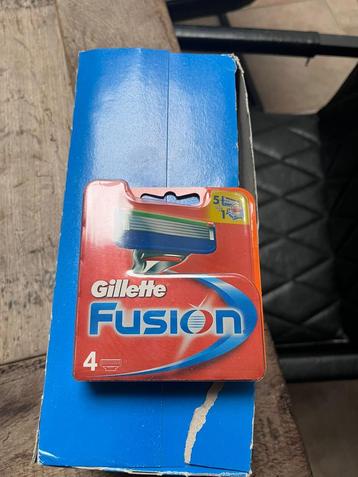 Gillette Fusion Scheermesjes - 50 stuks beschikbaar voor biedingen