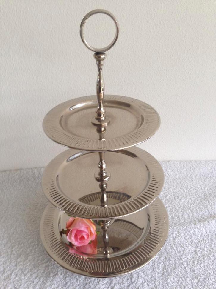 🫖Vintage ETAGÉRE Chroom met 3 Plateaus., Huis en Inrichting, Woonaccessoires | Etagères, Zo goed als nieuw, Ophalen of Verzenden