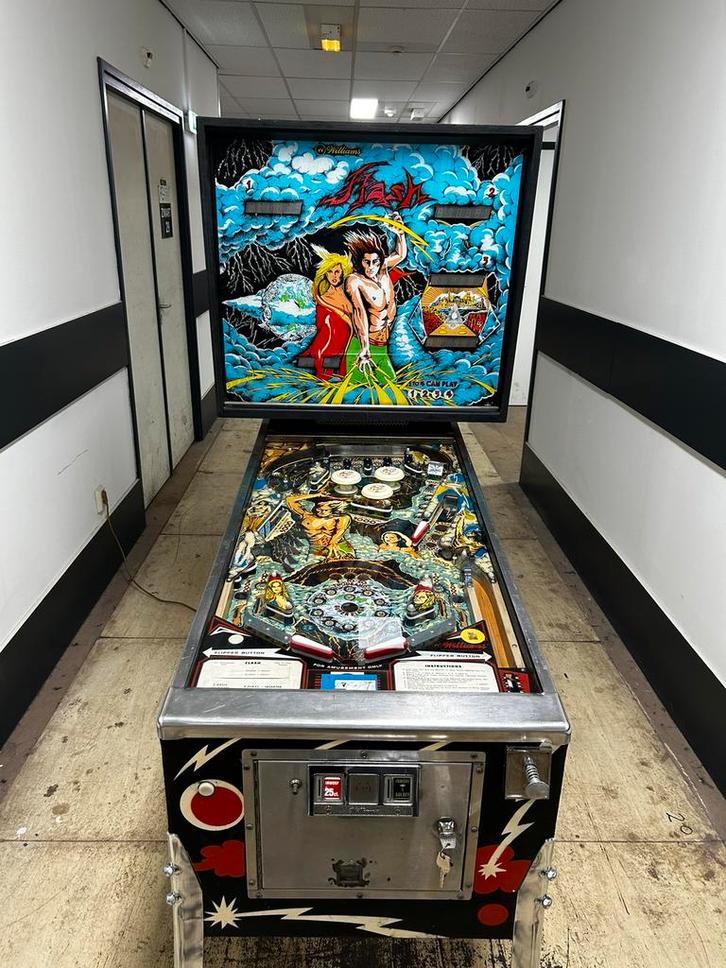 Williams Flash flipperkast, Verzamelen, Automaten | Flipperkasten, Zo goed als nieuw, Elektronisch, Flipperkast, Williams, Ophalen of Verzenden