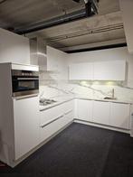 Hoogglans Witte Showroom Keuken + Apparatuur + GEDEMONTEERD, Wit, Hoekkeuken, Nieuw, Ophalen of Verzenden