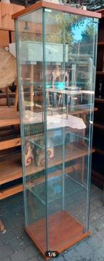 Glazen vitrinekast, safety glass, in uitstekende staat., Ophalen, Minder dan 50 cm, 150 tot 200 cm, 25 tot 50 cm