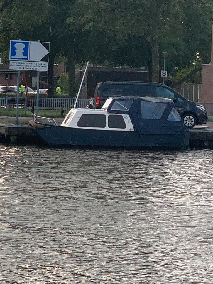 Doerak 600 motorisch in primastaat heeft schilderbeurt nodig, Watersport en Boten, Motorboten en Motorjachten, Gebruikt, Staal