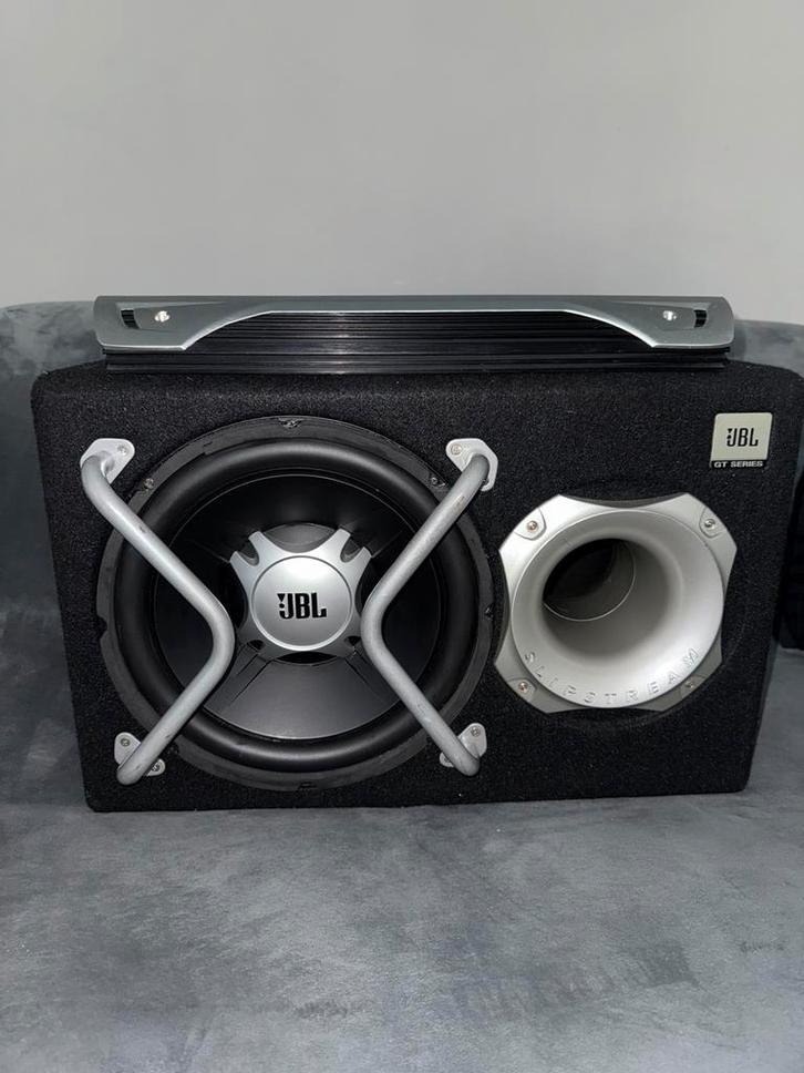 JBL GT5-1204BR + JBL GTO 1004 Versterker, Auto diversen, Autospeakers, Zo goed als nieuw, Ophalen