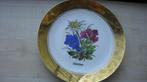 Porselein Bord met goudkleur rand, Ophalen of Verzenden