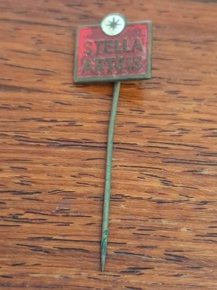 Vintage Stella Artois bier Speldje, Verzamelen, Speldjes, Pins en Buttons, Gebruikt, Speldje of Pin, Merk, Ophalen of Verzenden