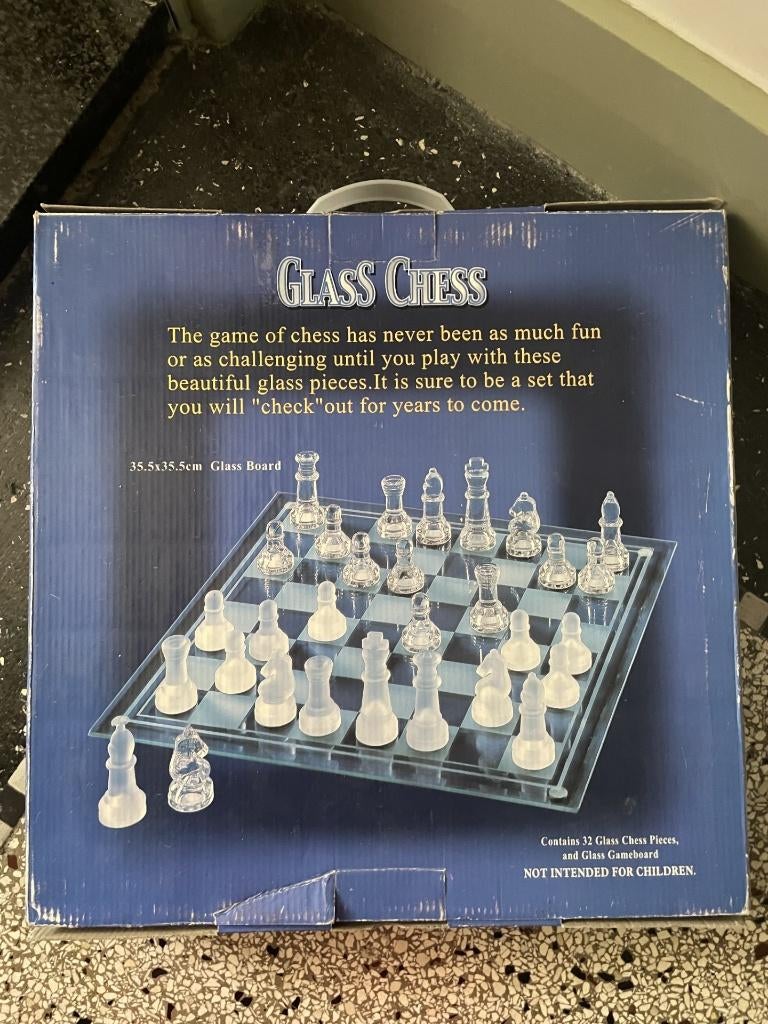 Schaakspel van glas/prachtig effect/nog in doos/onbeschadigd, Ophalen of Verzenden, Nieuw