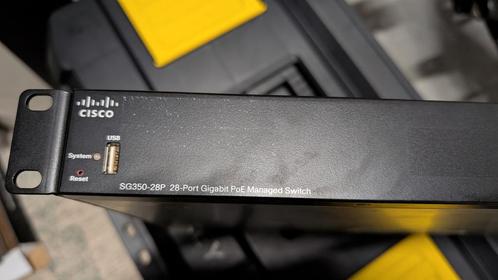 Cisco SG350-28P PoE Managed gigabit Switch, Computers en Software, Netwerk switches, Gebruikt, Ophalen of Verzenden