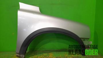 Scherm rechts-voor van een Volvo XC90 beschikbaar voor biedingen