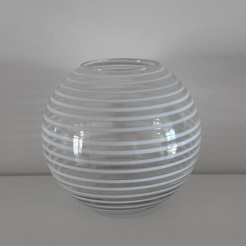Swirl vaas van mondgeblazen glas, Huis en Inrichting, Woonaccessoires | Vazen, Zo goed als nieuw, Overige kleuren, Minder dan 50 cm
