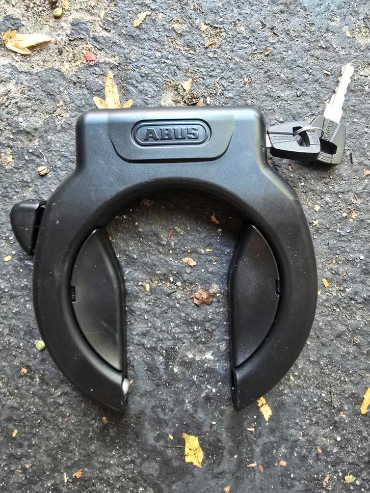 ABUS Robuust Fietsslot, Fietsen en Brommers, Fietsaccessoires | Fietssloten, Gebruikt, Ringslot, Ophalen