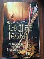 John Flanagan - De dragers van het Eikenblad, Ophalen of Verzenden, Zo goed als nieuw, John Flanagan