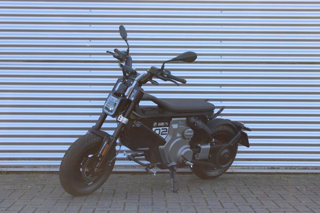 BMW CE 02 (bj 2025), Motoren, Motoren | BMW, Spaansland 10
7543BG  ENSCHEDE, NL, Oostland Motorrad, Motorrad@oostland-enschede.nl