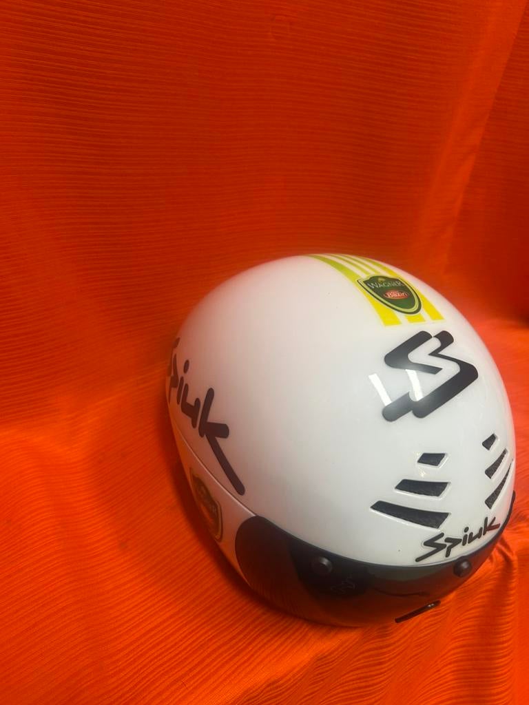 Tijdrit helm spiuk, bedrukking is makkelijk te verwijderen, De ruyterstraat 86, Nieuw, Cycling@steenbergen.cc, Steenbergen cycling