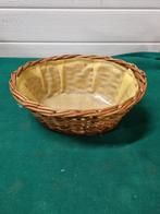 Mand riet met plastic binnen zijde vintage, Huis en Inrichting, Ophalen of Verzenden, 'T Olde Gre-j, Info@toldegrej.nl, Endepoelstraat 20f Didam