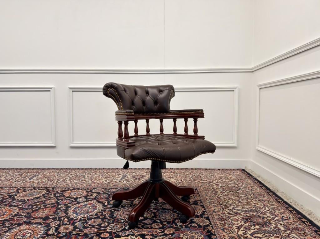 Klassiek Engels Chesterfield Bureaustoel, Ophalen