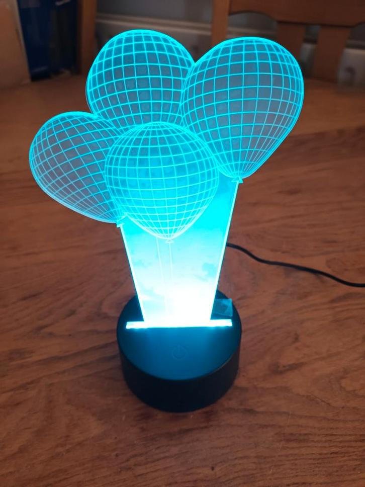 Partij 3D Optische Illusie LED Lamp - Ballonnen Design, Diversen, Rommelmarktspullen, Zo goed als nieuw, Ophalen of Verzenden