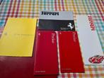 Setje van vijf Ferrari foldertjes, Boeken, Verzenden, Zo goed als nieuw, Ferrari, Ferrari