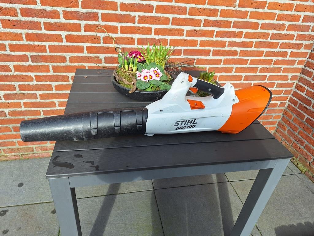 Stihl bga 100 bladblazer, Tuin en Terras, Bladblazers, Ophalen of Verzenden, Accu