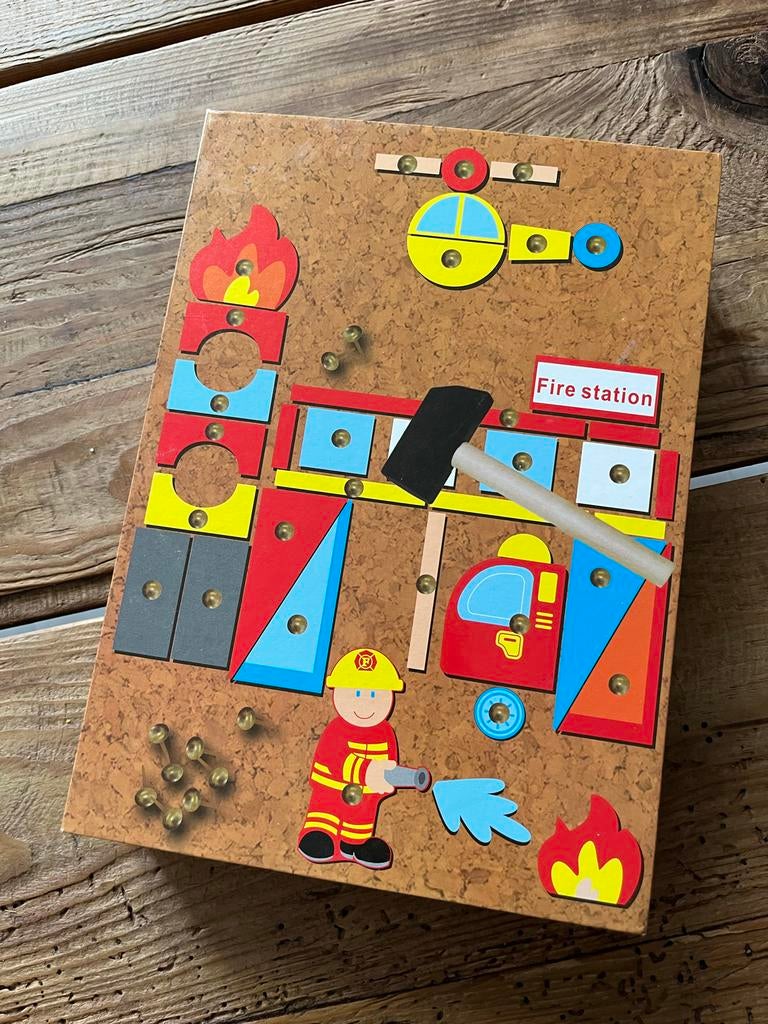 Small Foot - Hamertje tik spel Brandweerkazerne, Ophalen of Verzenden, Gebruikt, Bouwen