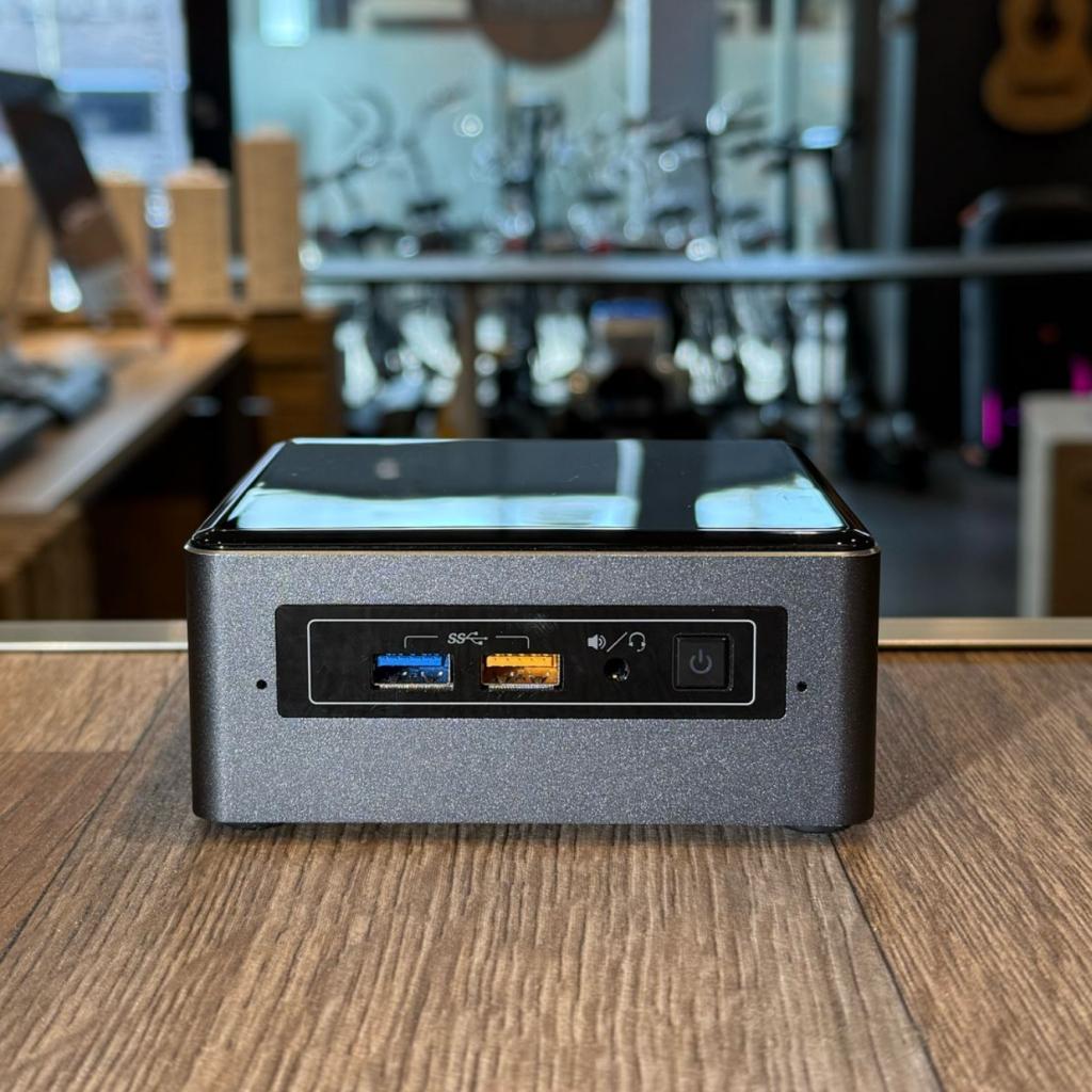 Intel NUC7 i5-7260U 8GB Ram 250GB SSD | Nette staat met gara, Computers en Software, Desktop Pc's, Zo goed als nieuw