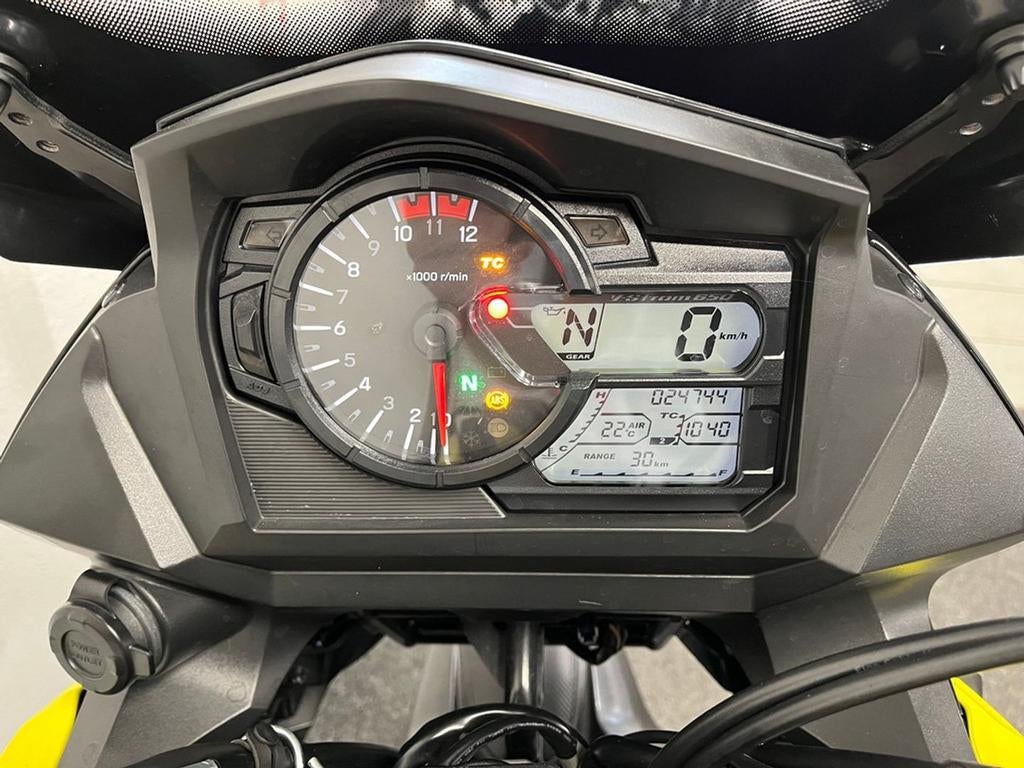Suzuki DL 650 V-STROM (bj 2021), Suzuki, 2 cilinders, Motorrijbewijs A, Bedrijf