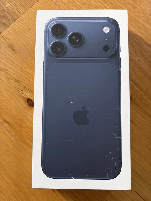 Leeg doosje voor iPhone 17 Pro Max, Ophalen of Verzenden, Zo goed als nieuw, Apple
