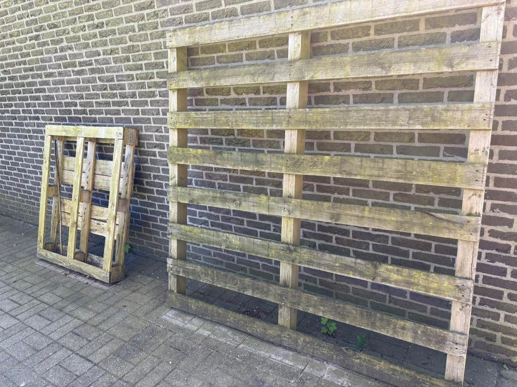 2 houten pallets gratis, Doe-het-zelf en Verbouw, Hout en Planken, Ophalen, Zo goed als nieuw, Pallet, Minder dan 200 cm