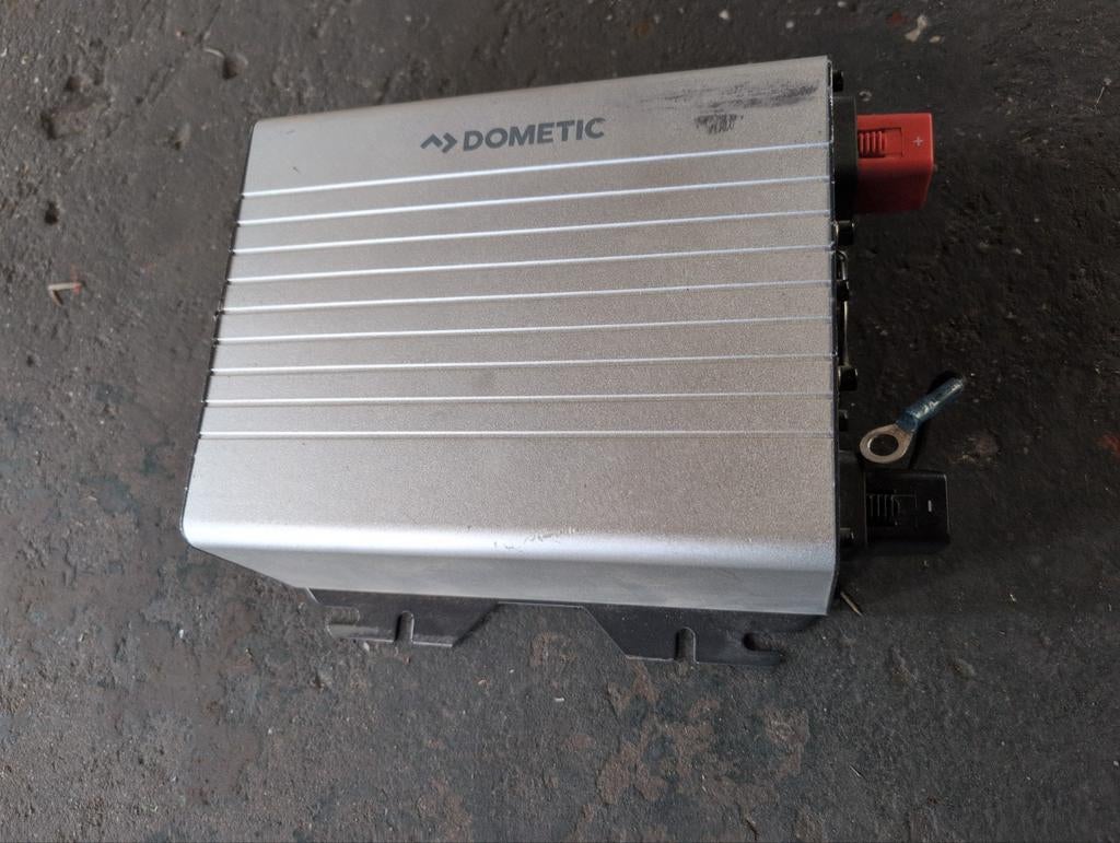 Dometic DSP 624 600W Sinus Omvormer, Caravans en Kamperen, Ophalen of Verzenden, Gebruikt