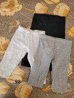 Set van 3 broekjes - wit, zwart, grijs - maat 98, Kinderen en Baby's, Kinderkleding | Maat 92, Broek, Gebruikt, Jongen of Meisje