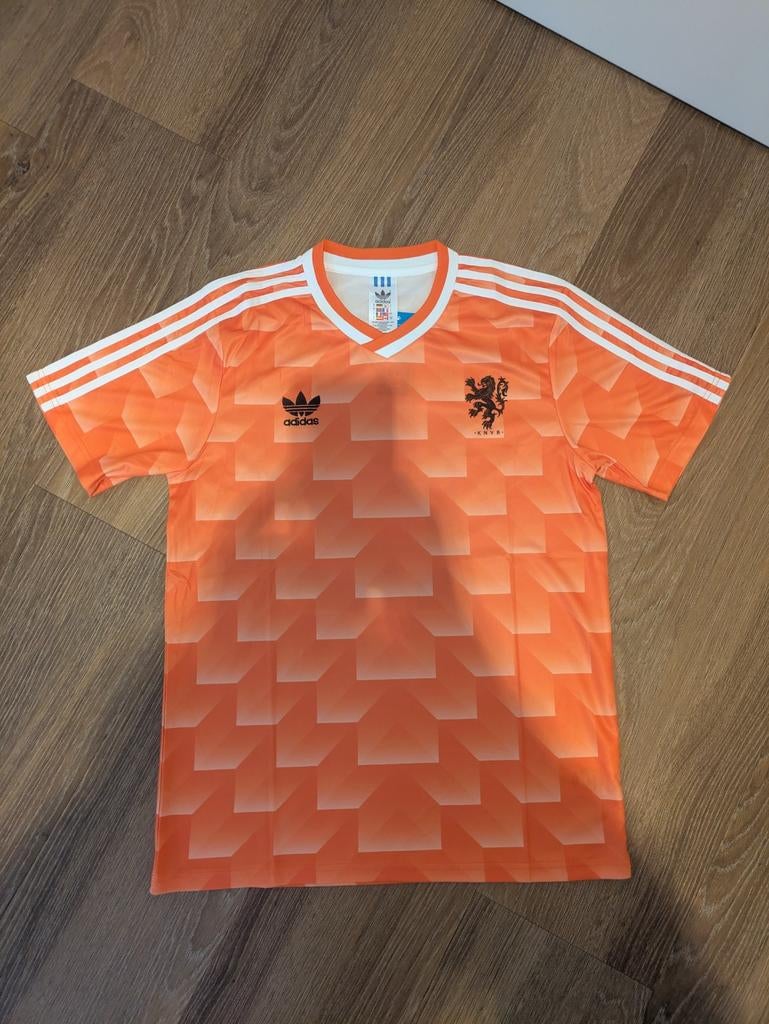 Marco van Basten retro shirt maat L, Kleding | Heren, T-shirts, Maat 52/54 (L), Verzenden, Nieuw, Oranje