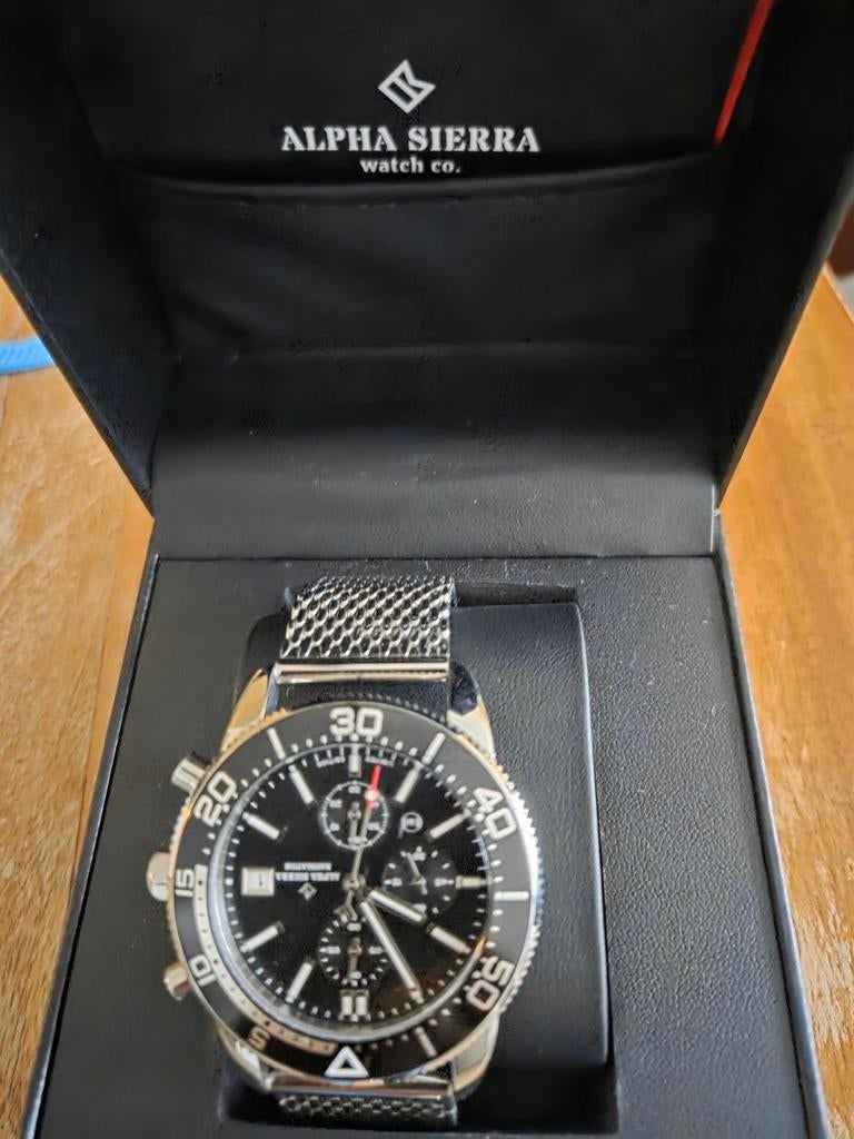 Alpha Sierra Polshorloge - Zo goed als nieuw, Sieraden, Tassen en Uiterlijk, Horloges | Heren, Overige merken, Staal, Staal, Polshorloge