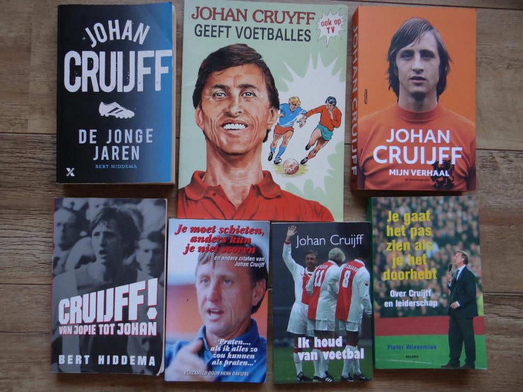 Verzameling boeken Johan Cruijff., Ophalen of Verzenden, Gelezen, Balsport