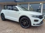 VW T-Roc R-Line Cabrio 1.5TSI/150pk/Led/Aut/150pk/Trekhaak/, Auto's, 4 cilinders, Wit, 1500 kg, 750 kg