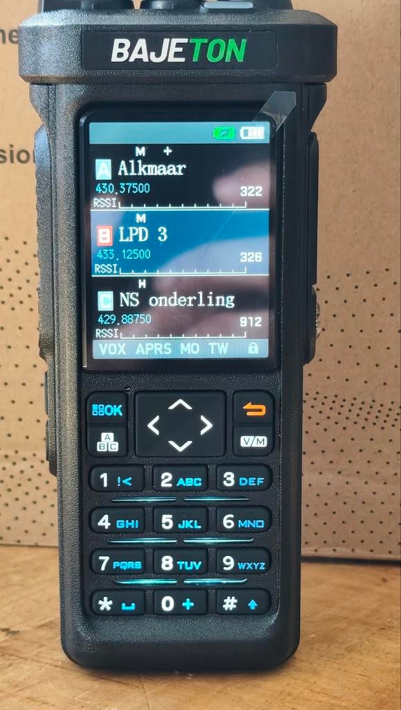 Nieuwe Bajeton BJ-9000 Portofoon met heel veel kanalen, Telecommunicatie, Portofoons en Walkie-talkies, Nieuw, 15 km of meer, Ophalen of Verzenden