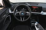 BMW iX1 eDrive20 M Sport / Panoramadak / M Sportstoelen / Co, Met garantie (alle), Stoelverwarming, Origineel Nederlands, SUV of Terreinwagen