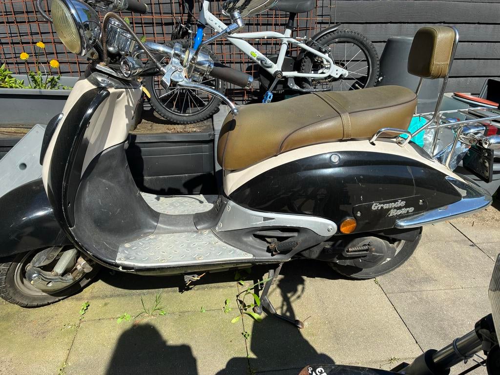 Opknappertje: Scooter Grande Retro - Ideaal voor de handige, Ophalen, Gebruikt, Overige typen, Overige merken