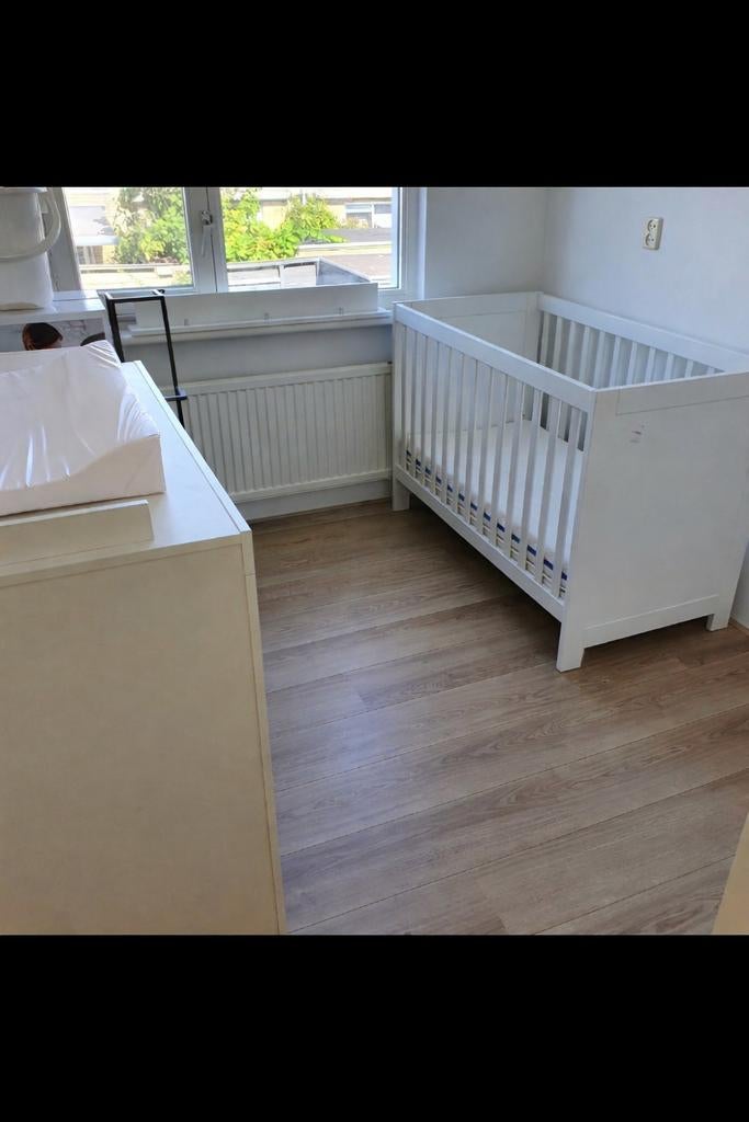 Ledikant en commode te koop!, Ophalen, Gebruikt, Jongetje of Meisje