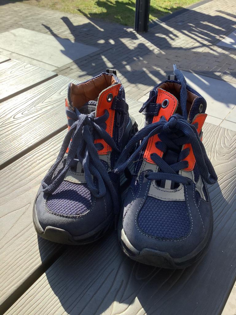 Kinderschoenen maat 31, Kinderen en Baby's, Kinderkleding | Schoenen en Sokken, Ophalen, Jongen of Meisje, Schoenen, Zo goed als nieuw
