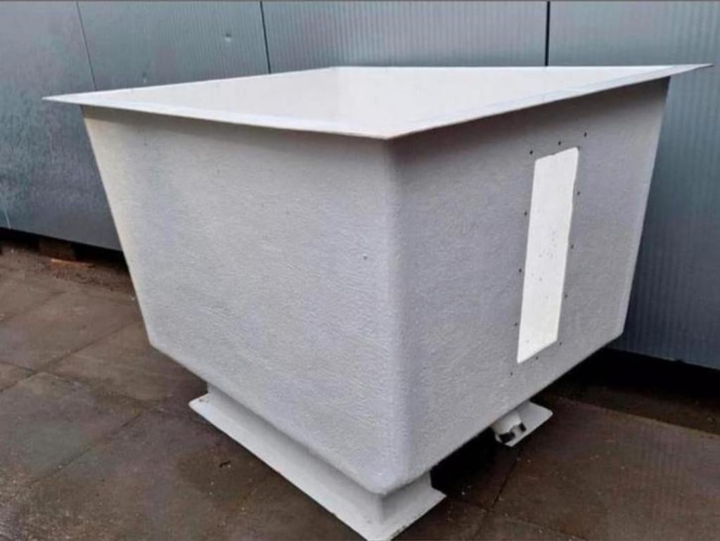 KOOPJE 55x vijver vijverbak polyester ( € 40,90 pst koopje), Ophalen, Gebruikt, Vijverbak