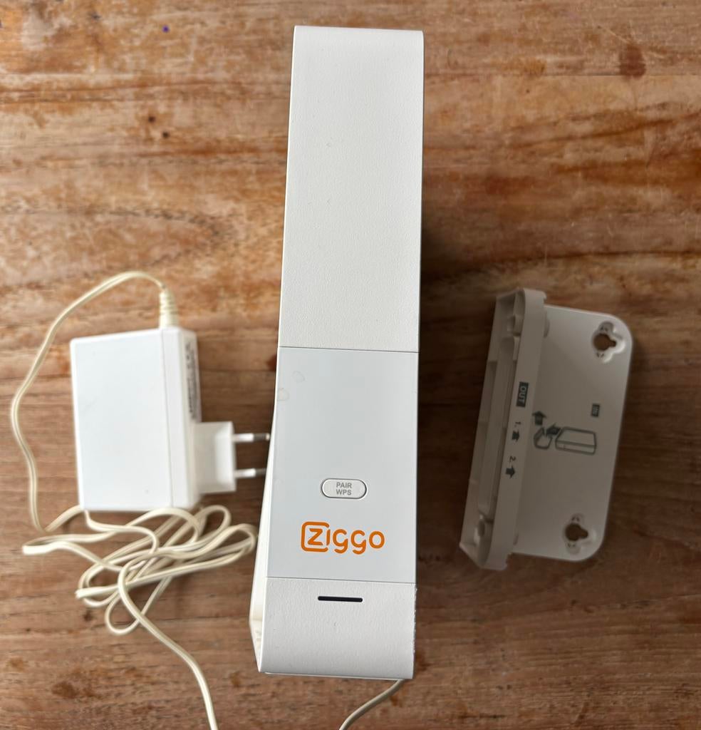 Ziggo Modem Router CH7465LG-ZG, Ophalen of Verzenden, Gebruikt, Router met modem