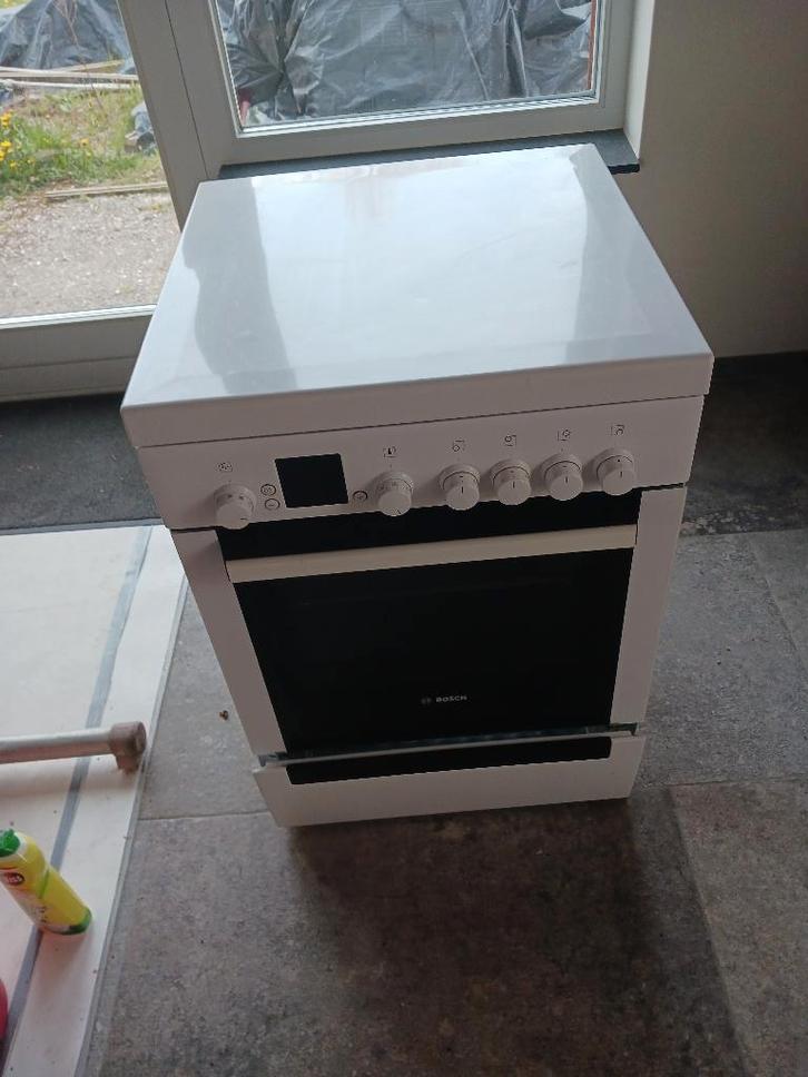 bosch 4 pits gasfornuis, Witgoed en Apparatuur, Fornuizen, Gebruikt, Vrijstaand, Gas, 4 kookzones, 85 tot 90 cm, 60 cm of meer