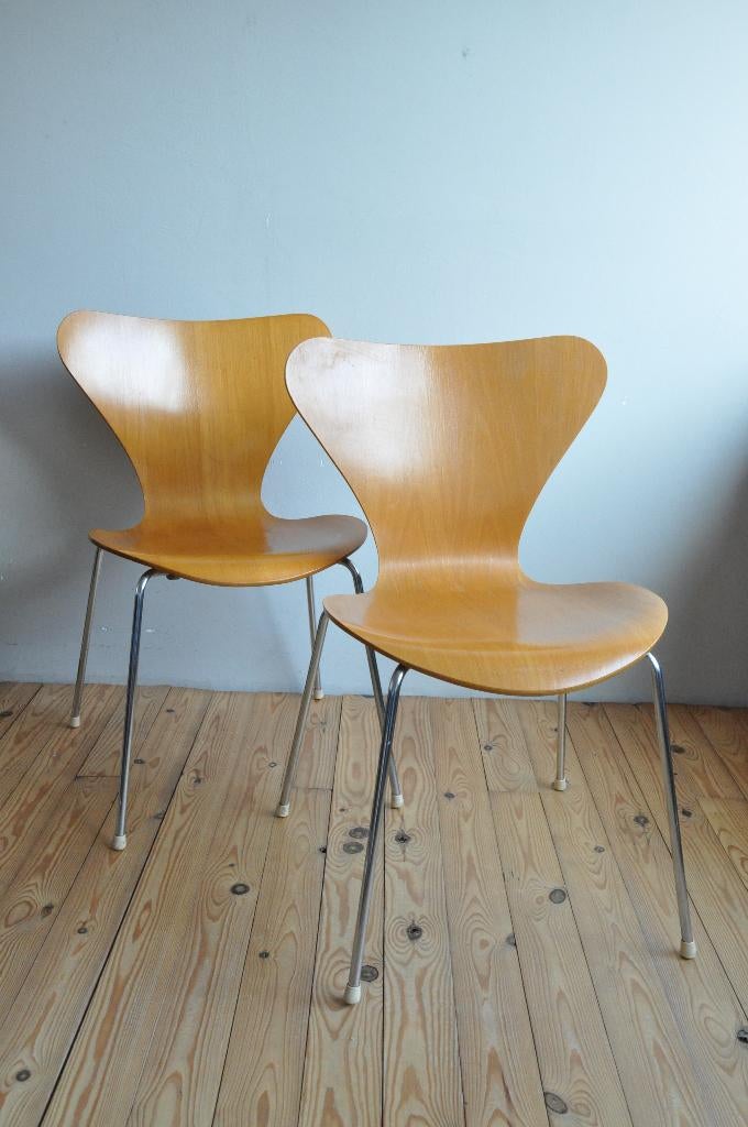 2 Vlinderstoelen Arne Jacobsen - Fritz Hansen - origineel, Ophalen