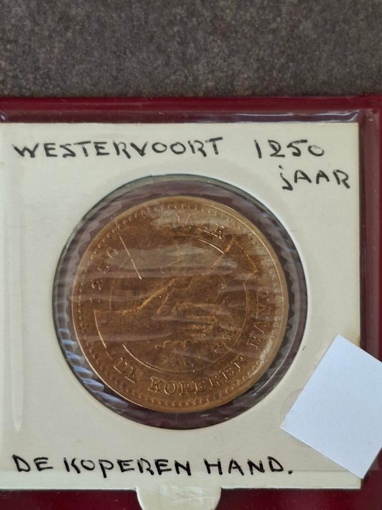 Munt Westervoort 1250 jaar, Ophalen