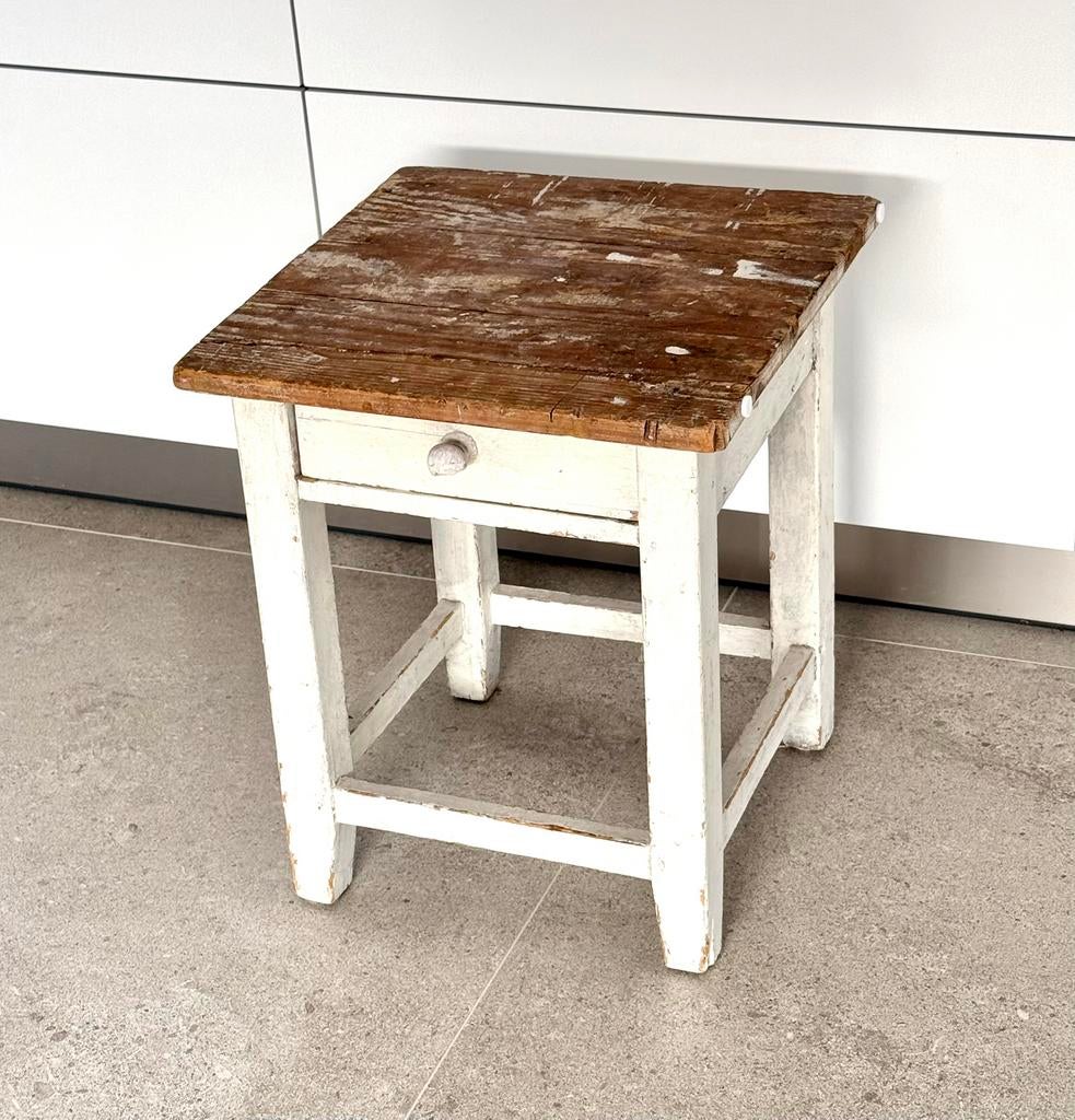 Brokante kastje / (bijzet) tafeltje, Minder dan 55 cm, Vierkant, Zo goed als nieuw, Brocabte