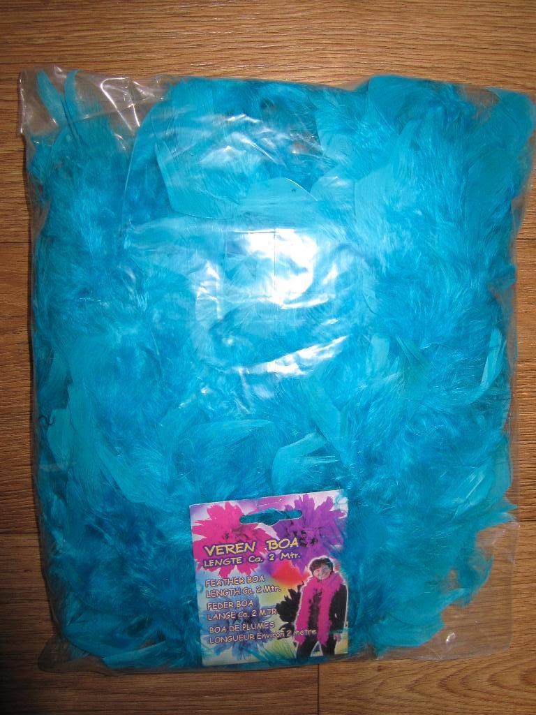 Veren Boa - pruiken en gala handschoenen * Nieuw *., Ophalen of Verzenden, Nieuw, Carnaval, Accessoires