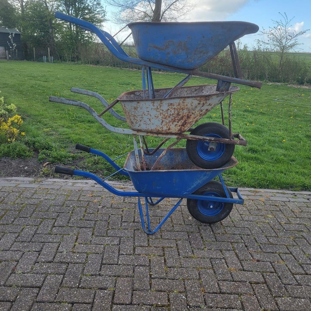 3 kruiwagens– Ivana en matador., Ophalen of Verzenden, Gebruikt