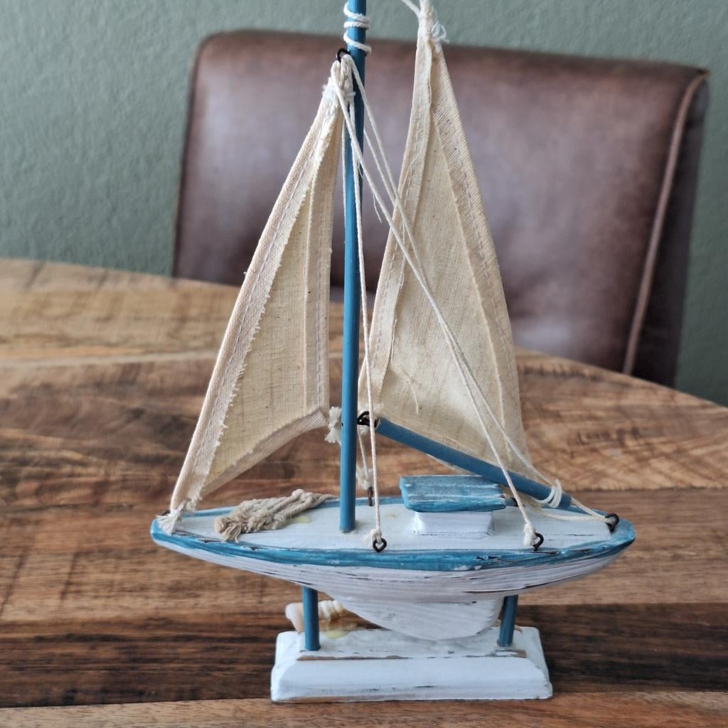 Decoratieve Houten Zeilboot, Maritieme Decoratie Decoratief Schip Shabby Chic Natuurlijke Kleuren Wit H29cm L18cm