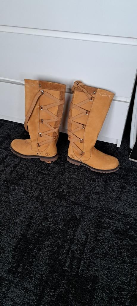 Mooie Timberland laarzen, maat 37, nooit gedragen, Kleding | Dames, Schoenen, Hoge laarzen, Bruin, Nieuw, Ophalen of Verzenden