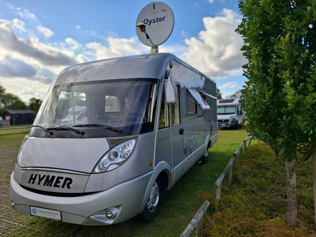 Hymer B654 SL 3.0 160 PK in nieuwstaat!!, Caravans en Kamperen, Ringverwarming, Fiat, Bedrijf, Reservewiel